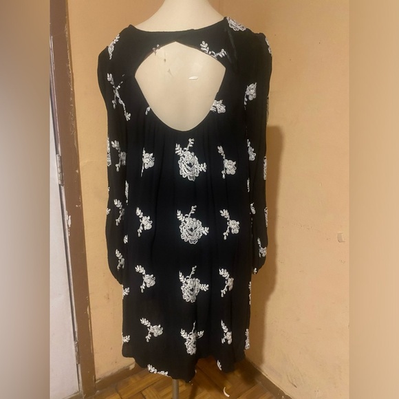 Free People Black and White Bishop Sleeve Sundress - Picture 5 of 13